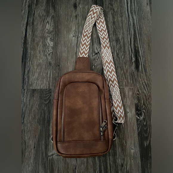 Cluci Handbags - CLUCI Brown Leather Sling Backpack Crossbody Bag
